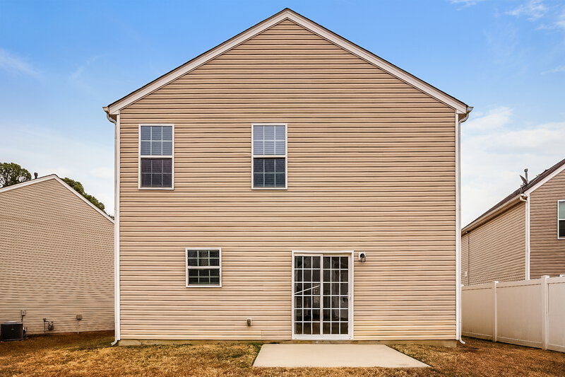 1,825/Mo, 1212 Chaser Ridge Ct Charlotte, NC 28216 Rear View 2