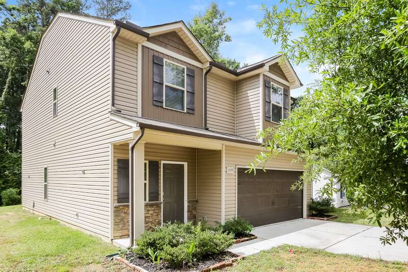 2,230/Mo, 1019 Helms Road Charlotte, NC 28214 Front View 2