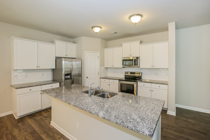 2,230/Mo, 1019 Helms Road Charlotte, NC 28214 Kitchen View