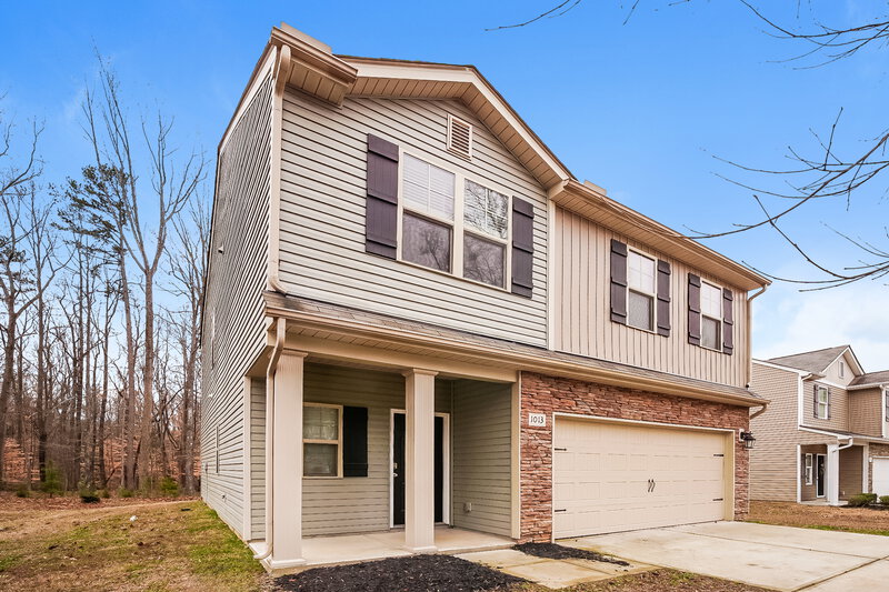 2,010/Mo, 1013 Helms Road Charlotte, NC 28214 Front View 2