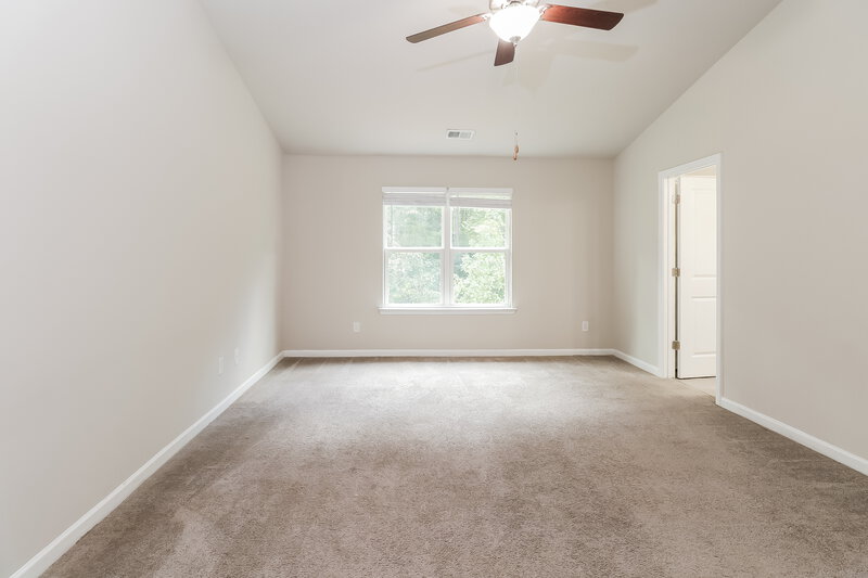 2,070/Mo, 1015 Helms Road Charlotte, NC 28214 Main Bedroom View
