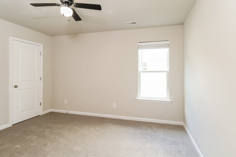 2,070/Mo, 1015 Helms Road Charlotte, NC 28214 Bedroom View 3