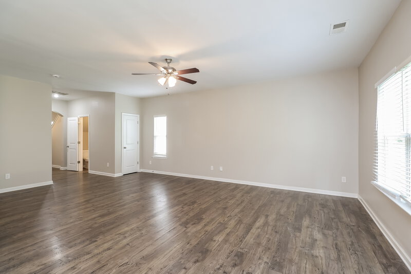 2,205/Mo, 1017 Helms Road Charlotte, NC 28214 Living Room View 2