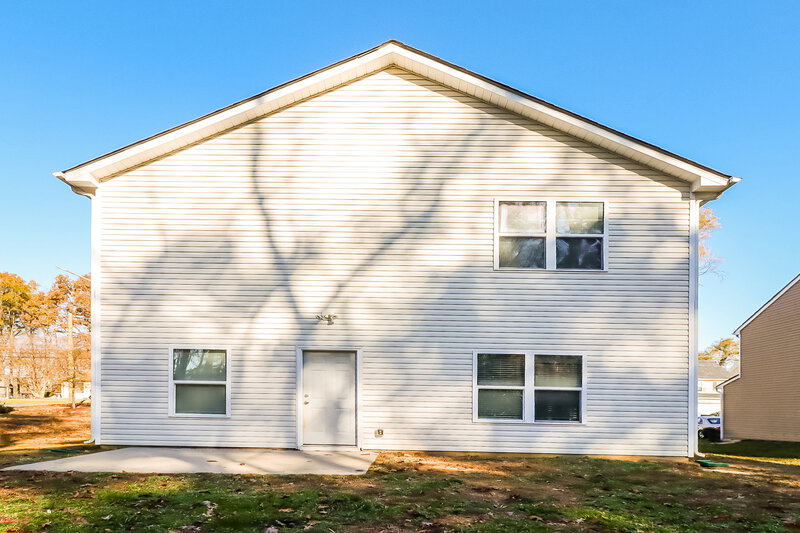 2,575/Mo, 1017 Helms Road Charlotte, NC 28214 Rear View 2