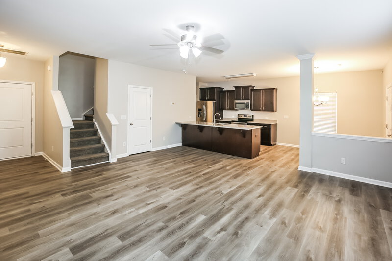 1,885/Mo, 10012 Portaferry Dr Charlotte, NC 28213 Living Room View 3