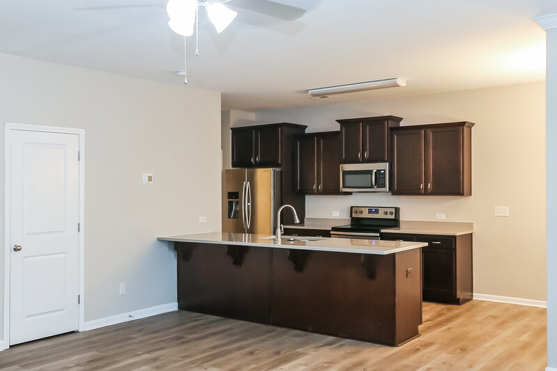 1,885/Mo, 10012 Portaferry Dr Charlotte, NC 28213 Kitchen View