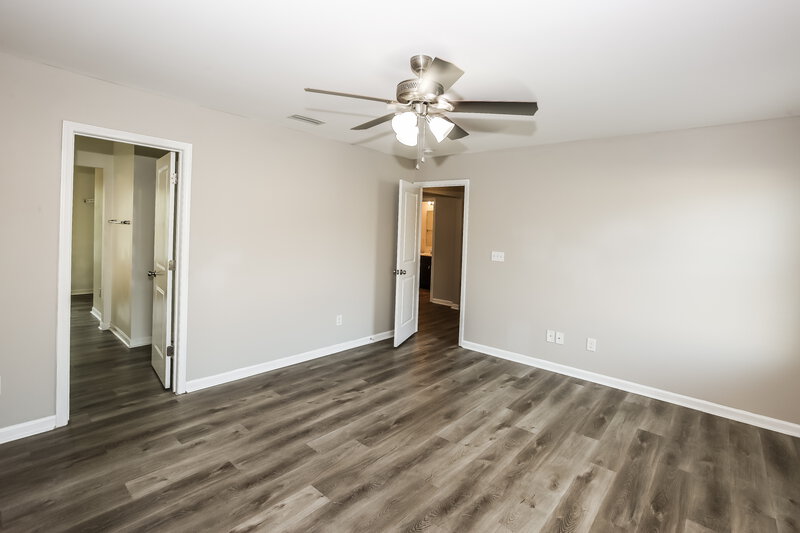 1,885/Mo, 10012 Portaferry Dr Charlotte, NC 28213 Main Bedroom View 2