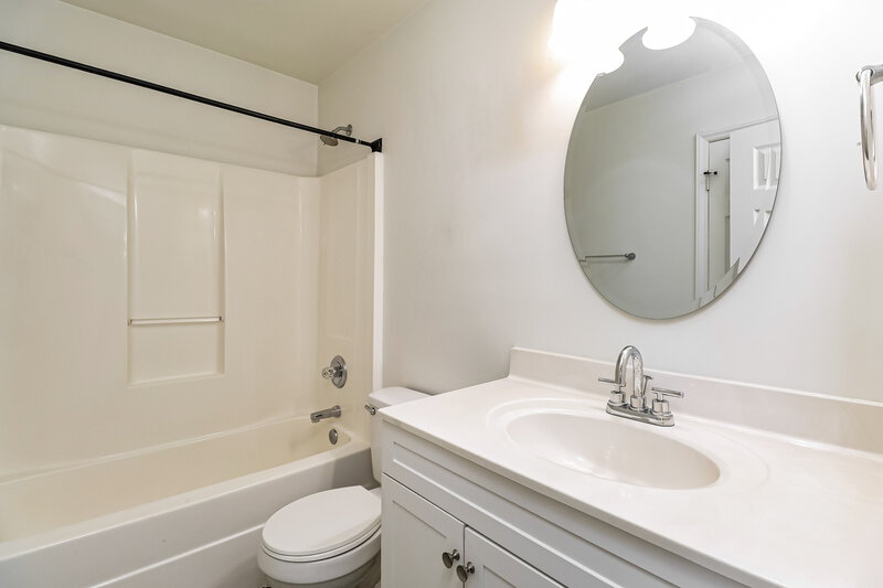 2,180/Mo, 2412 Damascus Dr Monroe, NC 28110 Bathroom View