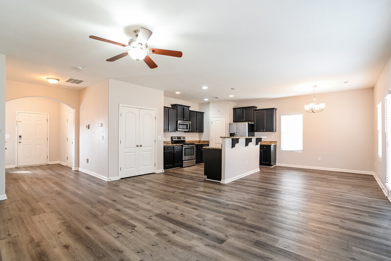 2,080/Mo, 9206 Avery Meadows Dr Charlotte, NC 28216 Living Room View 2