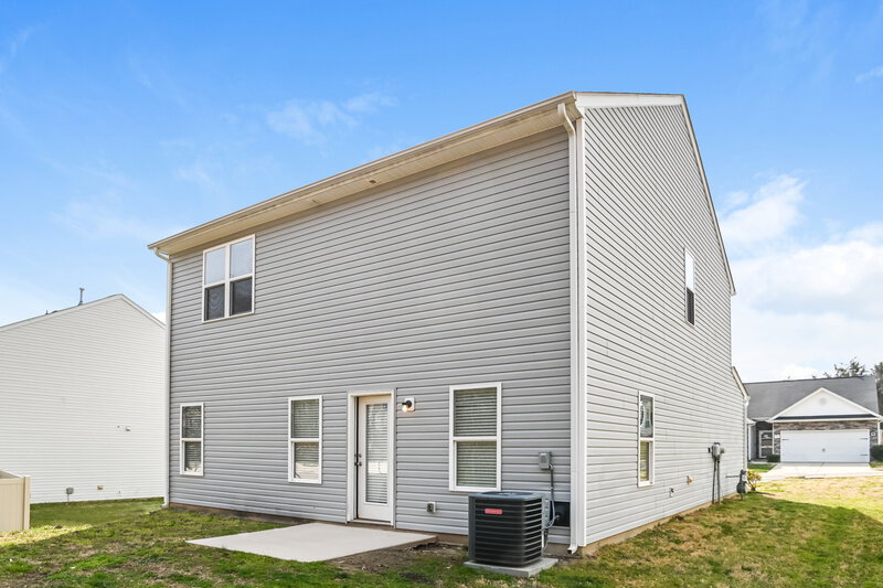 2,080/Mo, 9206 Avery Meadows Dr Charlotte, NC 28216 Rear View