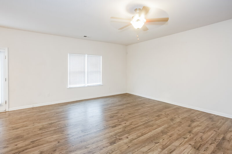 2,220/Mo, 4425 Drifter Drive Charlotte, NC 28227 Living Room View