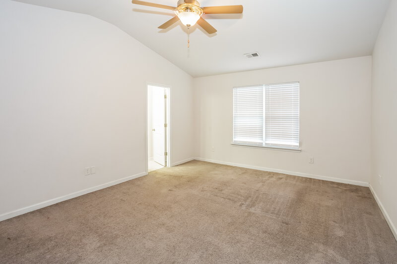 2,220/Mo, 4425 Drifter Drive Charlotte, NC 28227 Main Bedroom View 2