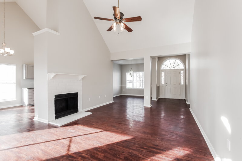 2,155/Mo, 11220 Clayford Ridge Charlotte, NC 28215 Living Room View 3