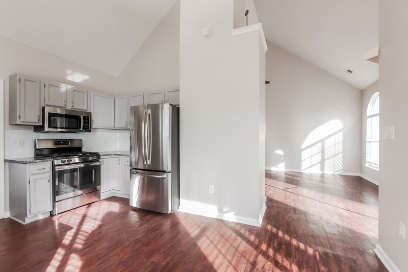 2,155/Mo, 11220 Clayford Ridge Charlotte, NC 28215 Kitchen View 3