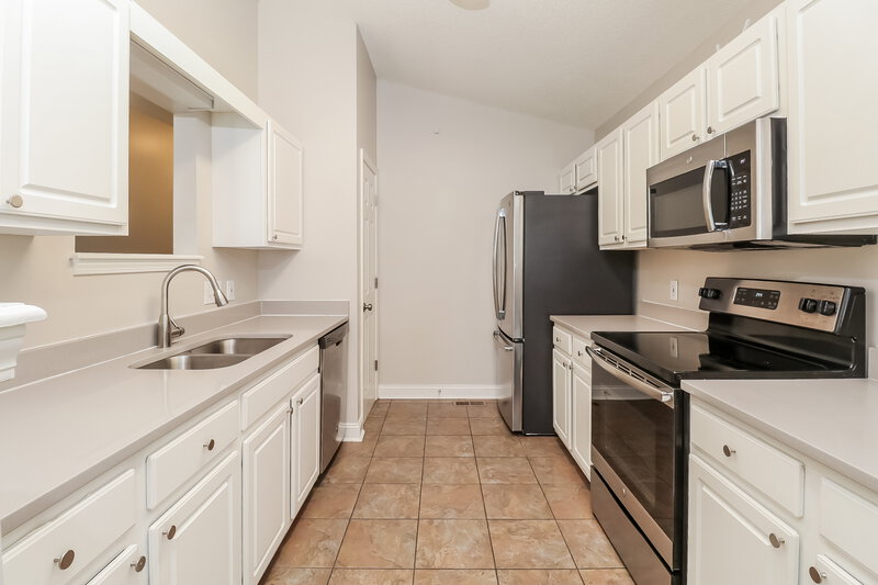 1,740/Mo, 4525 Carol Ct Concord, NC 28025 Kitchen View