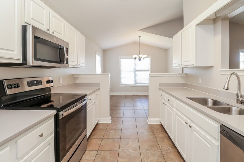 1,740/Mo, 4525 Carol Ct Concord, NC 28025 Kitchen View 2