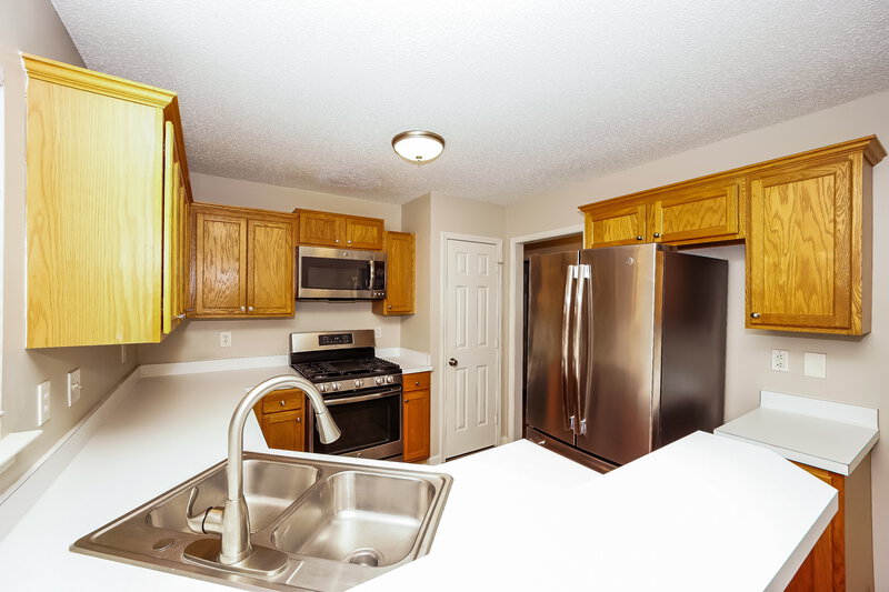 1,965/Mo, 11024 Ballards Pond Ln Matthews, NC 28105 Kitchen View