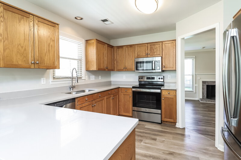 1,980/Mo, 707 Trailing Rock Dr Charlotte, NC 28214 Kitchen View