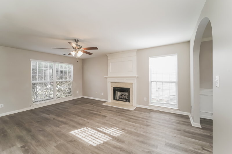 2,020/Mo, 9527 Chastain Walk Drive Charlotte, NC 28216 Living Room View