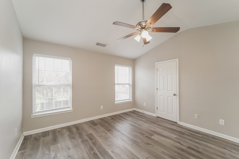 2,020/Mo, 9527 Chastain Walk Drive Charlotte, NC 28216 Main Bedroom View 2