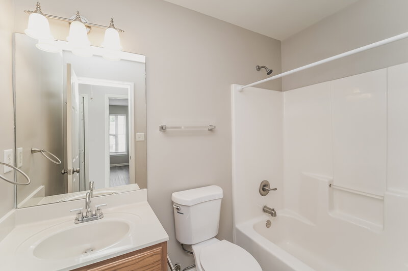 2,020/Mo, 9527 Chastain Walk Drive Charlotte, NC 28216 Bathroom View
