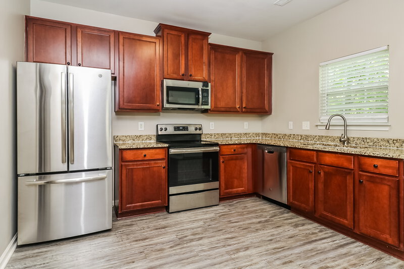 2,475/Mo, 1421 Jordans Pond Ln Charlotte, NC 28214 Kitchen View