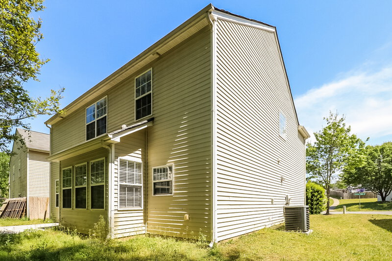 2,475/Mo, 1421 Jordans Pond Ln Charlotte, NC 28214 Rear View