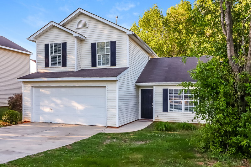 2,345/Mo, 3720 Old Wagon Road Charlotte, NC 28269 Front View 2
