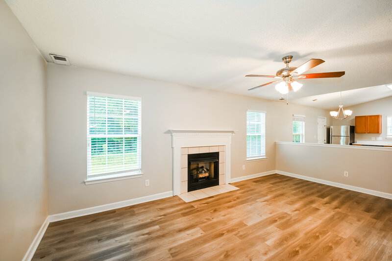 2,095/Mo, 3720 Old Wagon Road Charlotte, NC 28269 Family Room View