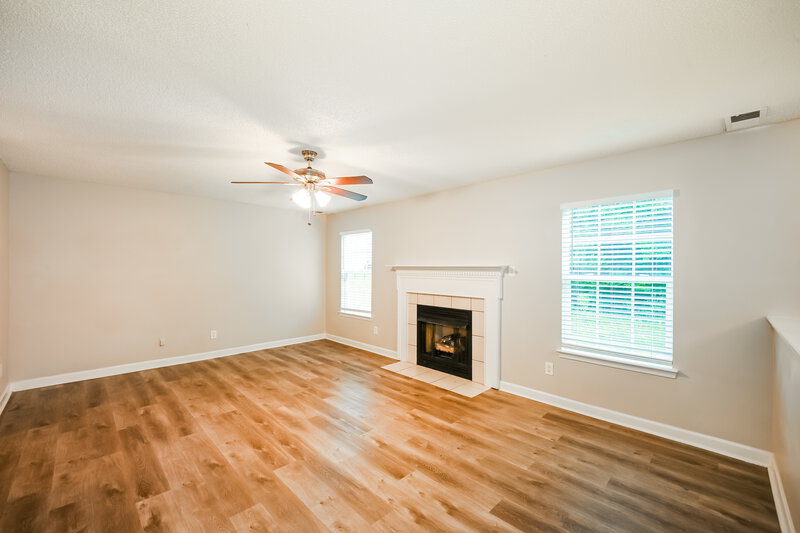 2,095/Mo, 3720 Old Wagon Road Charlotte, NC 28269 Family Room View 2