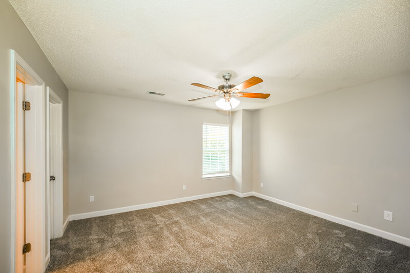 2,095/Mo, 3720 Old Wagon Road Charlotte, NC 28269 Main Bedroom View