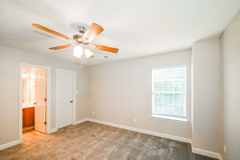 2,095/Mo, 3720 Old Wagon Road Charlotte, NC 28269 Main Bedroom View 2