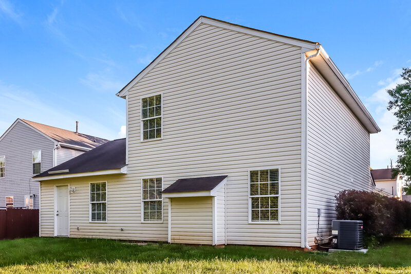2,345/Mo, 3720 Old Wagon Road Charlotte, NC 28269 Rear View
