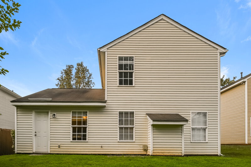 2,095/Mo, 3720 Old Wagon Road Charlotte, NC 28269 Rear View