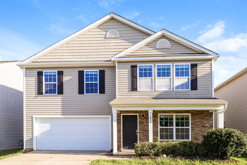 2,185/Mo, 1954 Eastway Drive Dallas, NC 28034 External View