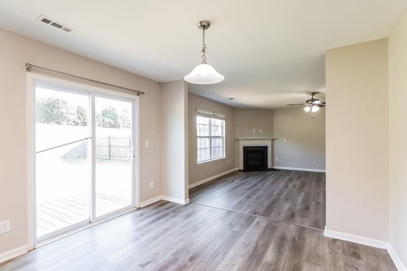 2,185/Mo, 1954 Eastway Drive Dallas, NC 28034 Dining Room View