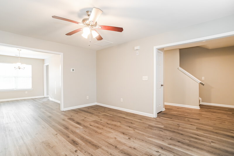 1,950/Mo, 929 Grass Hollow Charlotte, NC 28216 Living Room View