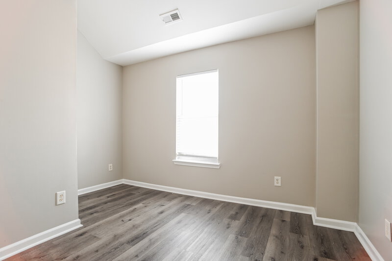 1,950/Mo, 929 Grass Hollow Charlotte, NC 28216 Loft View