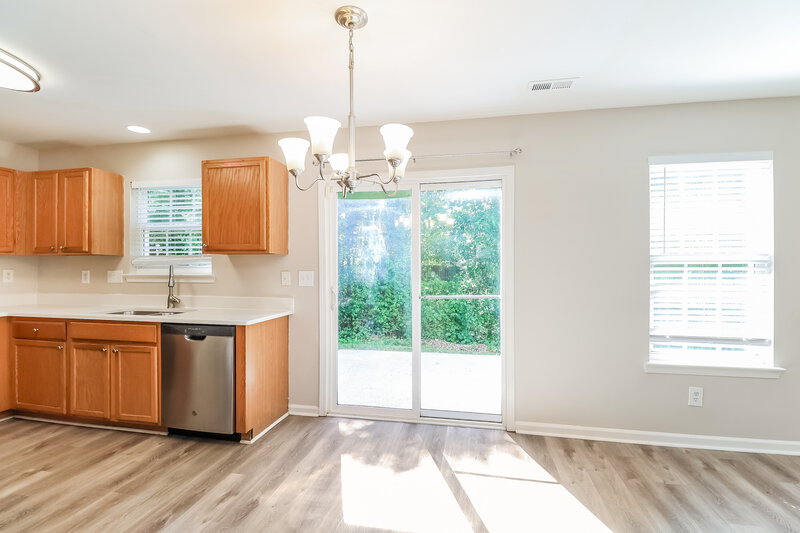 1,920/Mo, 937 Grass Hollow Charlotte, NC 28216 Breakfast Nook View