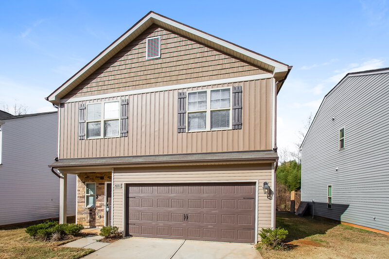 2,035/Mo, 4331 Drifter Drive Charlotte, NC 28227 Front View