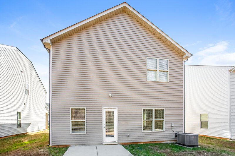 2,035/Mo, 4331 Drifter Drive Charlotte, NC 28227 Rear View