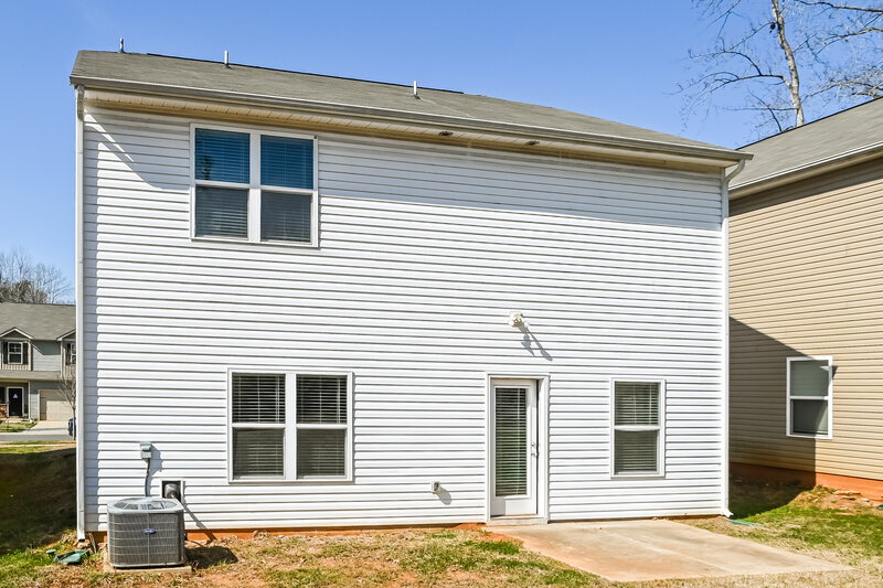 2,240/Mo, 4338 Drifter Drive Charlotte, NC 28227 Rear View 2