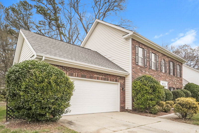 2,075/Mo, 8700 Appaloosa Way Lane Charlotte, NC 28216 Front View