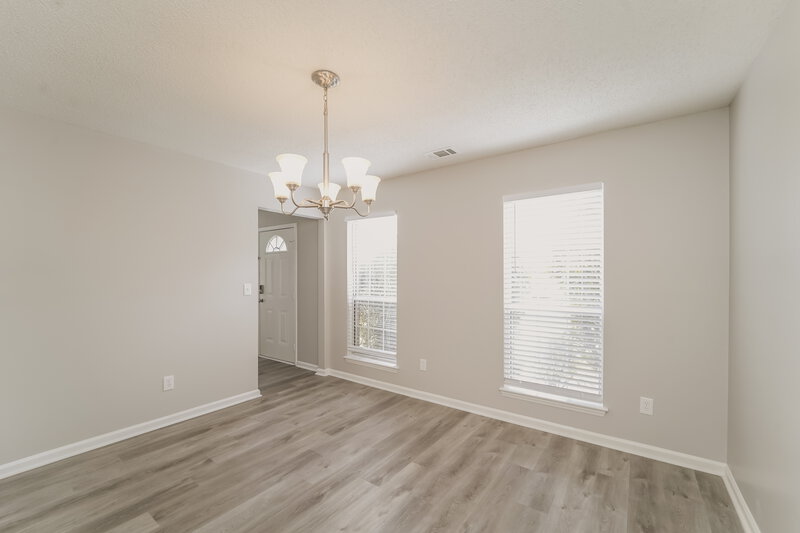 2,075/Mo, 8700 Appaloosa Way Lane Charlotte, NC 28216 Dining Room View