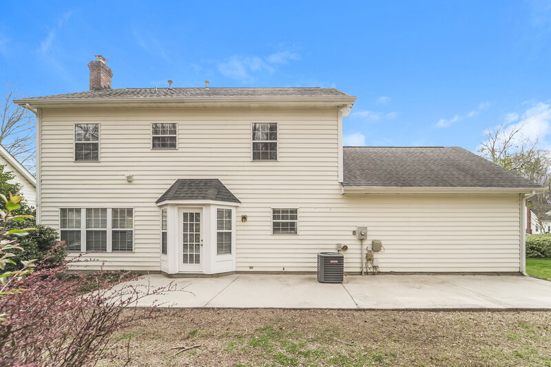 2,075/Mo, 8700 Appaloosa Way Lane Charlotte, NC 28216 Rear View