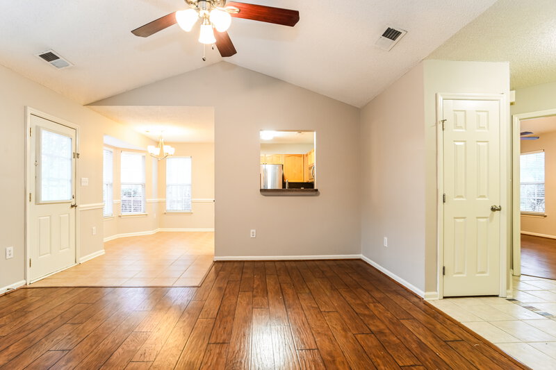 1,715/Mo, 3238 Longspur Dr Matthews, NC 28105 Dining Room View