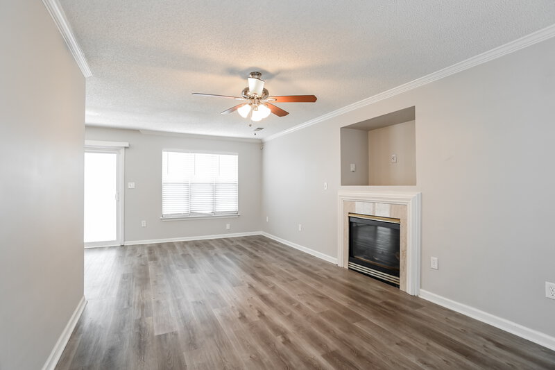 1,945/Mo, 4530 Fox Thorne Dr Charlotte, NC 28216 Living Room View