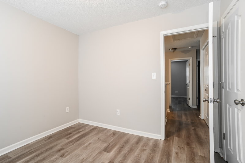 1,945/Mo, 4530 Fox Thorne Dr Charlotte, NC 28216 Bedroom View 2