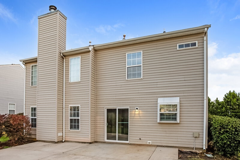 2,175/Mo, 7811 Belchester Circle Charlotte, NC 28215 Rear View