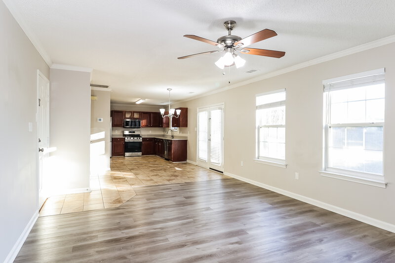 2,250/Mo, 6021 Pennycross Lane Charlotte, NC 28216 Living Room View 2